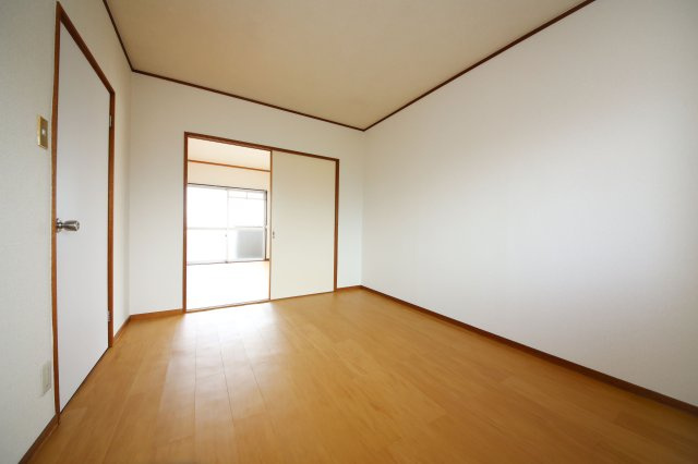 スカイマンション岡田の内装