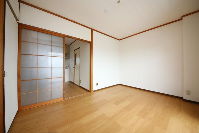 スカイマンション岡田の内装