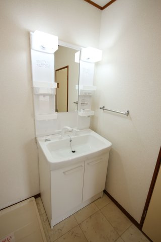 スカイマンション岡田の独立洗面台