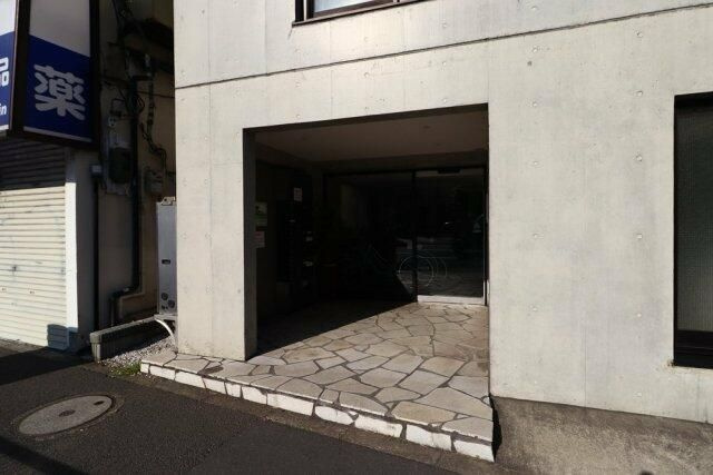 【エントランス】
