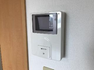 メゾンエルシオンの内装|カメラ付インターホン