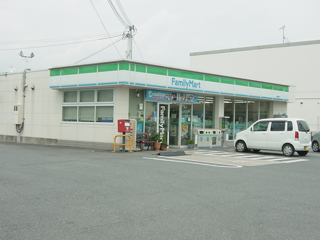 メゾンエルシオンの周辺|コンビニまで900ｍ