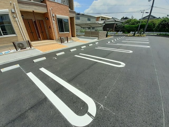 シエロガーデン下余部　Ａの駐車場
