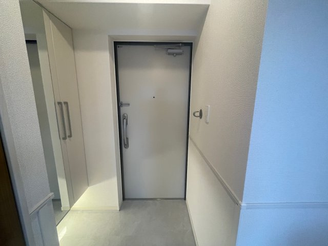 グランMコート新大阪の玄関