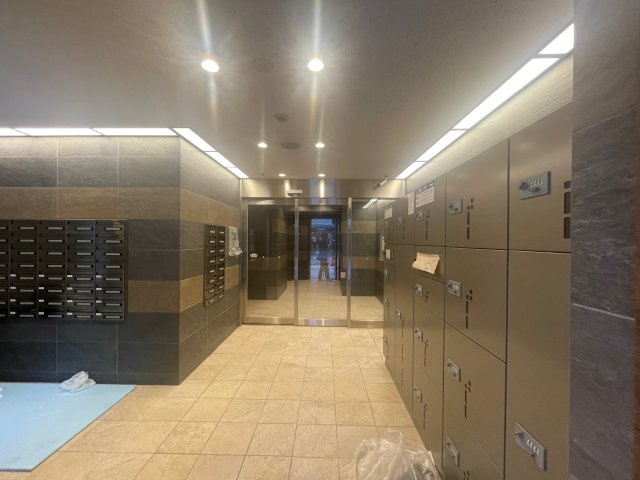 グランMコート新大阪のエントランス