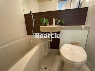 【トイレ】 | ルミネスプラザ | 落ち着いた色調のトイレです