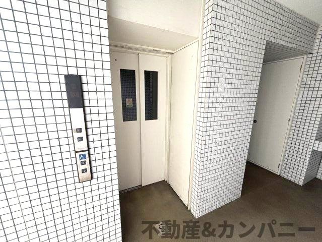 グランディアパークウェストのその他共用部分|エレベーターです