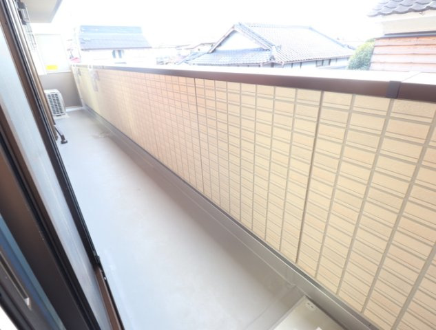 熊本市南区御幸笛田５丁目のアパートのバルコニー