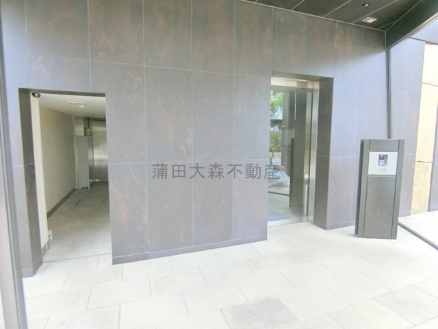 ライオンズ大森西グランフォートのエントランス