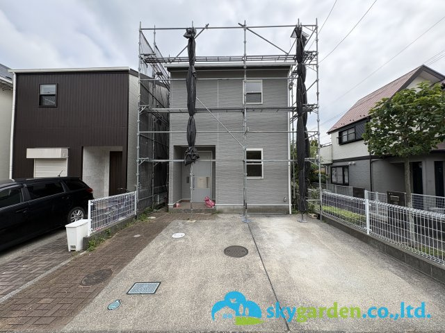藤沢市大庭　中古戸建の外観|外観も気になるポイント　令和８年８月３１日撮影（工事中）