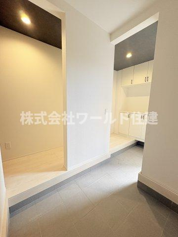 入間市下藤沢24期の玄関