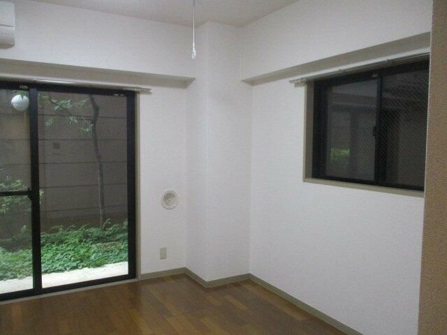 【寝室】