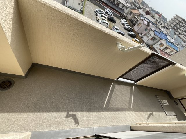 【バルコニー】 | リバーコート三田 | 暖かな日差しのふりそそぐバルコニー