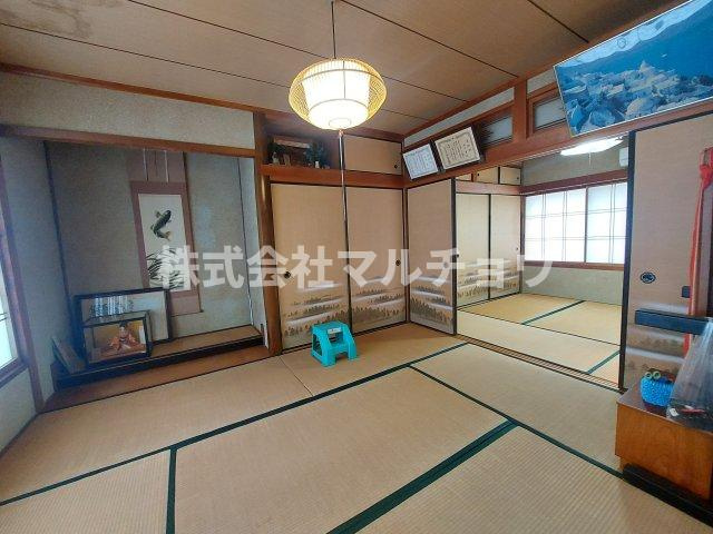 白浜町堅田戸建ての和室|落ち着いた雰囲気の和室付きです