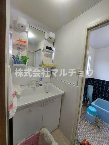 白浜町堅田戸建ての洗面所|スペースが確保できる洗面所です