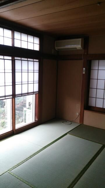 福田（青山）貸家の居間・リビング