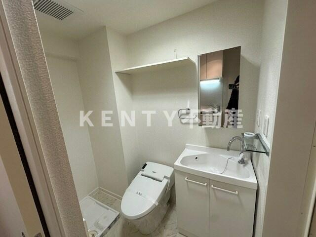 【トイレ】 | プラージュ白金台 | 清潔感のあるトイレです