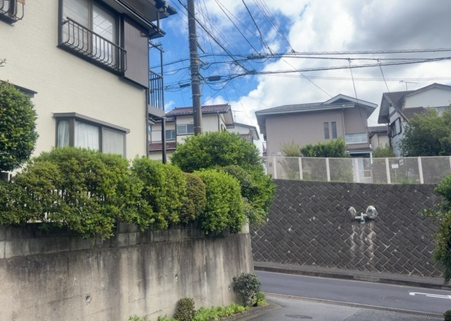 【展望】 | 眺望を気にして物件を探す場合、前面に建物が建っていないか現地で確認しましょう！前面に建物があると景色はもちろん、日当たりや風通しにも影響が出てきます。住んだ時のことを想像しながら現地見学をしましょう。