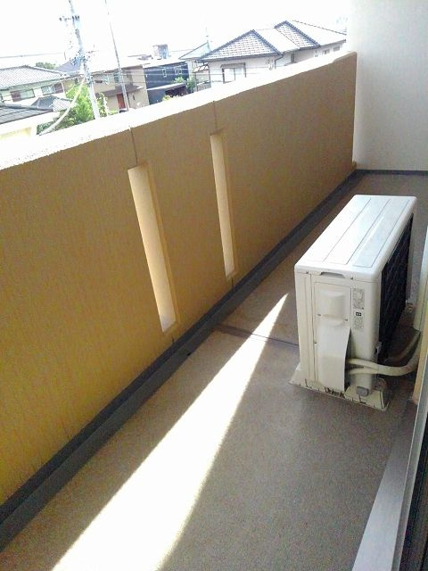 ガーデンヒルズ上ノ山1のバルコニー