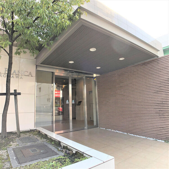 【エントランス】 | カーサビアンカ黒川