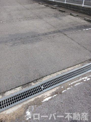 サンリット　アヴェニューの駐車場