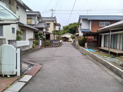 【前面道路含む現地写真】 | 竹原市塩町２丁目