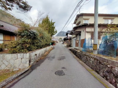 【前面道路含む現地写真】 | 広島市安佐北区可部町大字南原平ノ河内