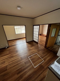 【居間・リビング】 | 広島市安芸区中野東6丁目　収益戸建