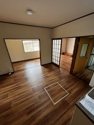 【居間・リビング】 | 広島市安芸区中野東6丁目　収益戸建
