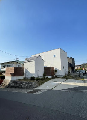 【前面道路含む現地写真】 | 広島市東区戸坂新町2