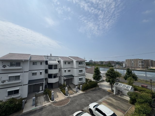 コンフォール学園緑が丘第2-29号棟の展望
