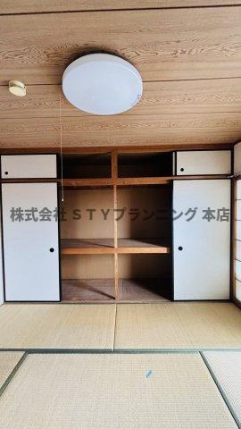 仲介手数料0円！メルローズ2号館の収納