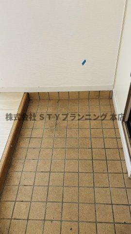 仲介手数料0円！メルローズ2号館の玄関