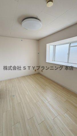 仲介手数料0円！メルローズ2号館の洋室