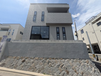 【外観】 | 【府中町柳ヶ丘】共働きを支える家事ラク動線！18帖超LDK×オール電化の新築戸建