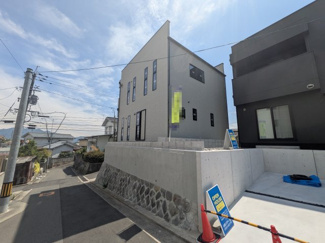 【外観】 | 【府中町柳ヶ丘】共働きを支える家事ラク動線！18帖超LDK×オール電化の新築戸建