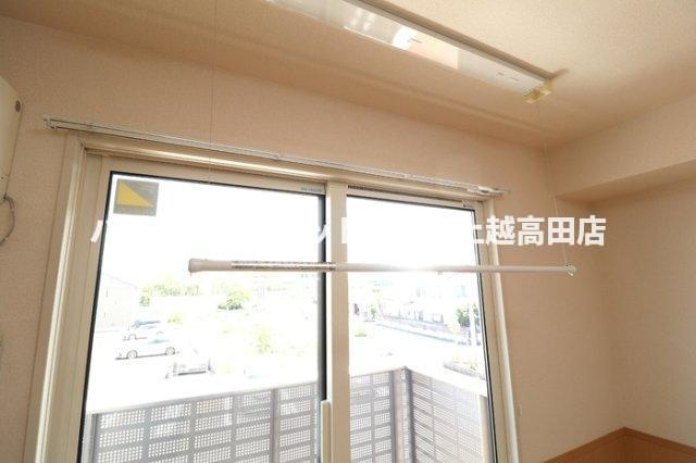 ロジュマン シュシュ Ａの展望|室内物干し（参考A203号室室内写真）