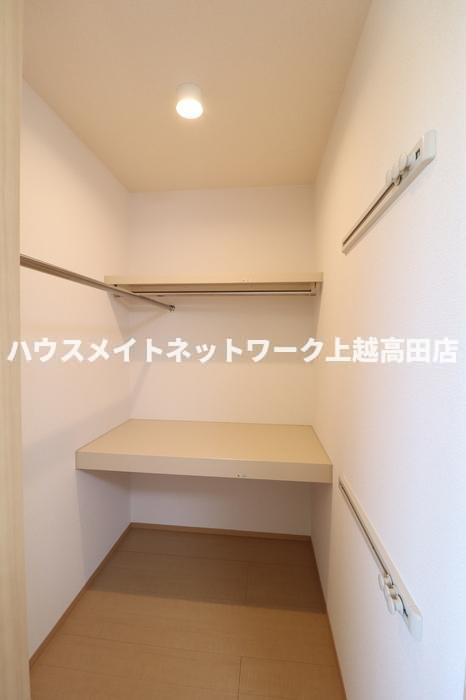 ロジュマン シュシュ Ａの収納|クローゼット（参考A203号室室内写真）