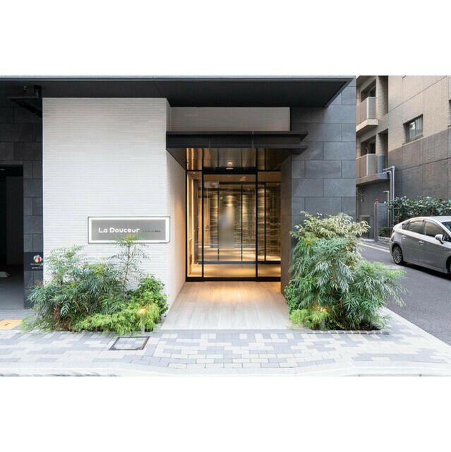 Ｌａ　Ｄｏｕｃｅｕｒ東神田のエントランス
