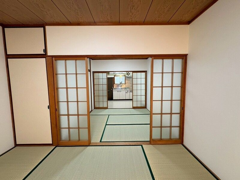 ハイツ平の和室