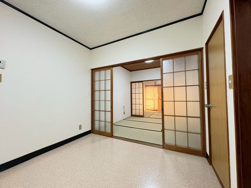 ハイツ平の和室