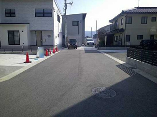 【前面道路含む現地写真】 | 安芸郡熊野町中溝５丁目No.５