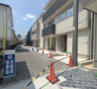 【前面道路含む現地写真】 | 【東原3丁目No.6】駐車2台可×外の視線が気にならない2階広々LDK