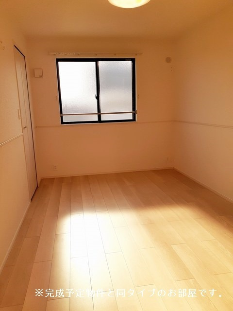 ハピネスBの居間・リビング