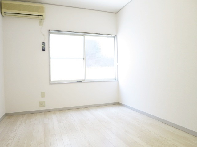 フレクション赤羽の居間・リビング|7帖のお部屋になります♪