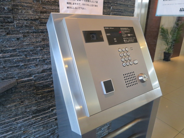 ドムール新小岩プレミアムレジデンスのセキュリティ|安心のオートロック完備です♪
