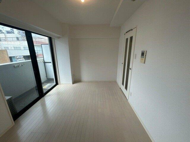 アイル秋葉原ＮＯＲＴＨ弐番館の居間・リビング