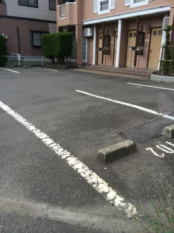 ソレイユ　８の駐車場