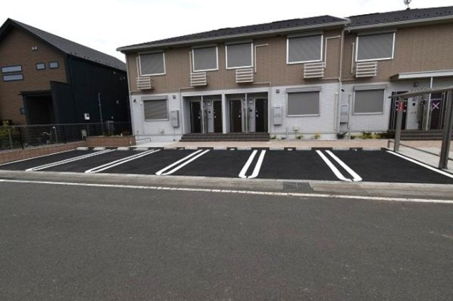 ルミエールの駐車場|駐車場