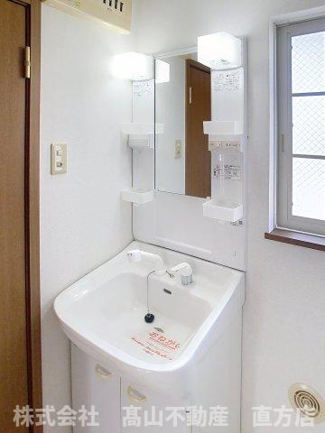 北九州市八幡西区楠橋東２丁目のアパートの洗面所